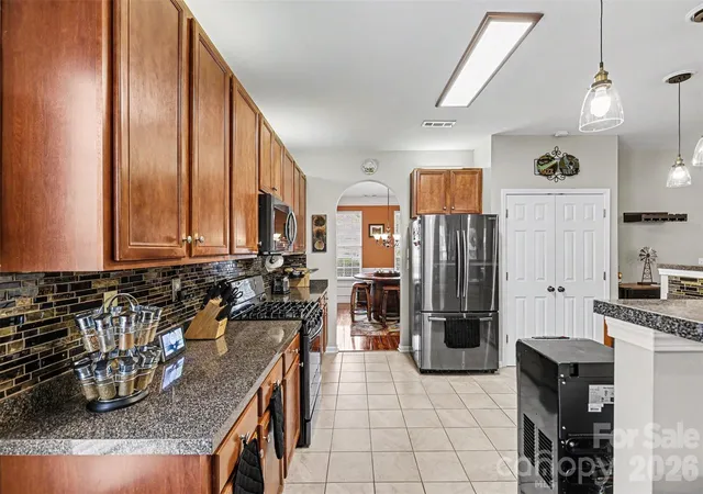 Photo 2 of Single family home for sale at 652 Winding Branch Rd, Rock Hill, SC 29732 | MLS# 4394771 | Listing updated on 2026-09-21