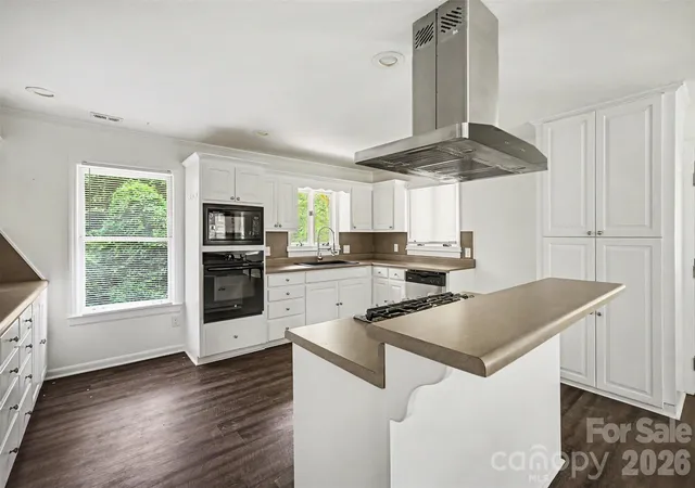 Photo 3 of Single family home for sale at 1003 W Sumter St, Shelby, NC 28150 | MLS# 4394841 | Listing updated on 2026-09-11