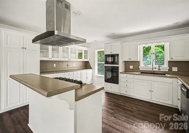 Photo 4 of Single family home for sale at 1003 W Sumter St, Shelby, NC 28150 | MLS# 4394841 | Listing updated on 2026-09-11