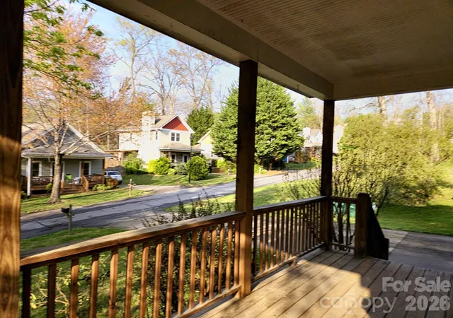 Photo 3 of Single family home for sale at 17 Lamar Ave, Asheville, NC 28803 | MLS# 4395311 | Listing updated on 2026-09-25