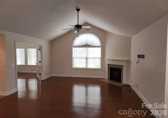 Photo 3 of Townhouse for sale at 1 Mountain Meadow Cir, Weaverville, NC 28787 | MLS# 4395637 | Listing updated on 2026-09-10