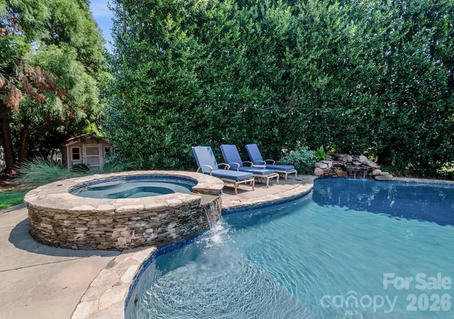 Photo 3 of Sale Pending at 1107 Boulder Ct, Waxhaw, NC 28173 | MLS# 4396049 | Listing updated on 2026-09-15