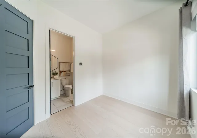 Photo 3 of Townhouse for sale at 3305 Spencer St, Charlotte, NC 28205 | MLS# 4396117 | Listing updated on 2026-10-07