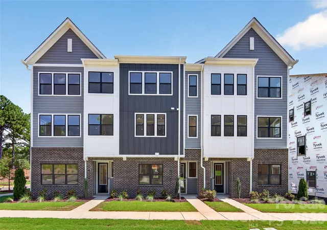 Townhouse for sale at 6008 Yellow Buckeye Dr, Charlotte, NC 28277 | MLS# 4396142