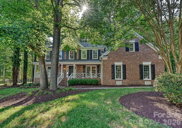 Photo 1 of Sale Pending at 12903 Fallcross Ct, Huntersville, NC 28078 | MLS# 4396287 | Listing updated on 2026-10-04