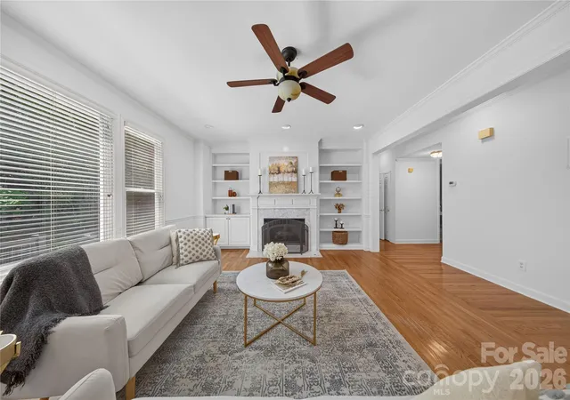 Photo 4 of Single family home for sale at 2615 Providence Hills Dr, Matthews, NC 28105 | MLS# 4396686 | Listing updated on 2026-10-08