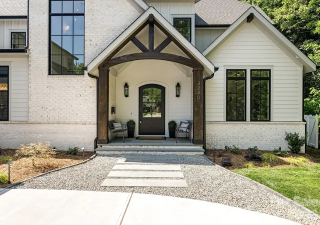 Photo 2 of Mansion for sale at 3240 Sunset Dr, Charlotte, NC 28209 | MLS# 4396905 | Listing updated on 2026-10-26