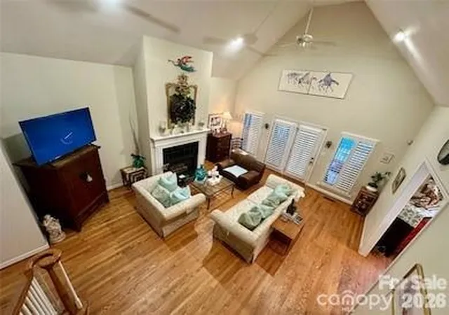 Photo 2 of Single family home for sale at 1093 Fairfield Dr, Gastonia, NC 28054 | MLS# 4396984 | Listing updated on 2026-09-19