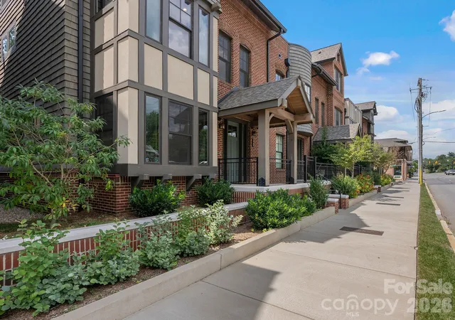 Photo 3 of Townhouse for sale at 229 Broadway St, Asheville, NC 28801 | MLS# 4397204 | Listing updated on 2026-10-03