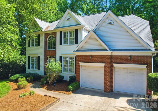 Photo 3 of Single family home for sale at 7711 Abbotsinch Ct, Charlotte, NC 28269 | MLS# 4397485 | Listing updated on 2026-10-05