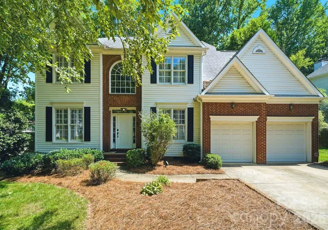 Photo 1 of Single family home for sale at 7711 Abbotsinch Ct, Charlotte, NC 28269 | MLS# 4397485 | Listing updated on 2026-10-05