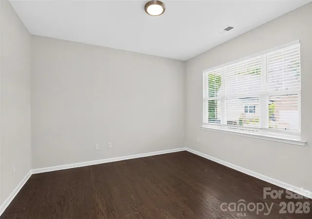 Photo 4 of Single family home for sale at 17504 Terryglass Ln, Charlotte, NC 28278 | MLS# 4397846 | Listing updated on 2026-10-25