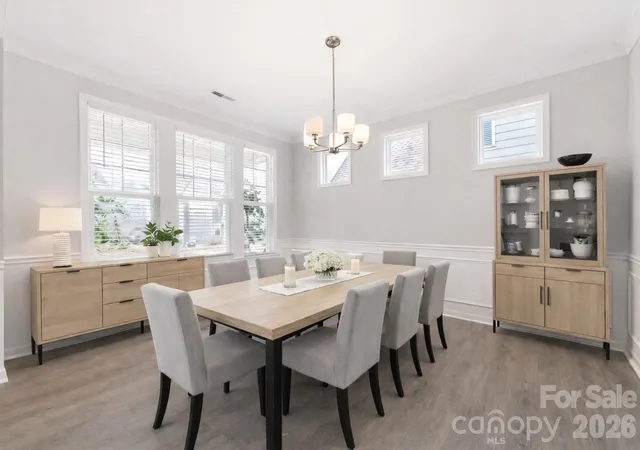 Photo 3 of Single family home for sale at 346 W Waterlynn Rd, Mooresville, NC 28117 | MLS# 4398070 | Listing updated on 2026-09-15