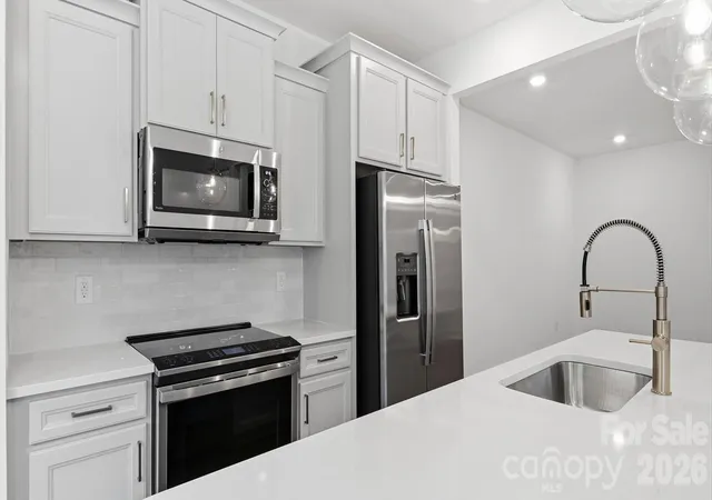 Photo 4 of Townhouse for sale at 75 Moon Hvn Way, Arden, NC 28704 | MLS# 4398075 | Listing updated on 2026-09-17