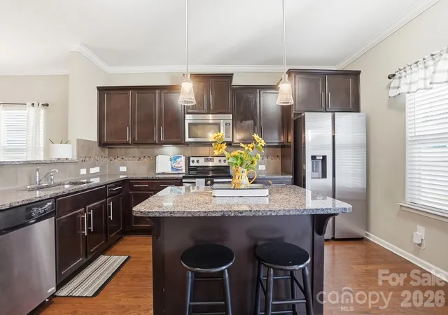 Photo 4 of Single family home for sale at 11608 Galashiels Dr, Huntersville, NC 28078 | MLS# 4398231 | Listing updated on 2026-09-29