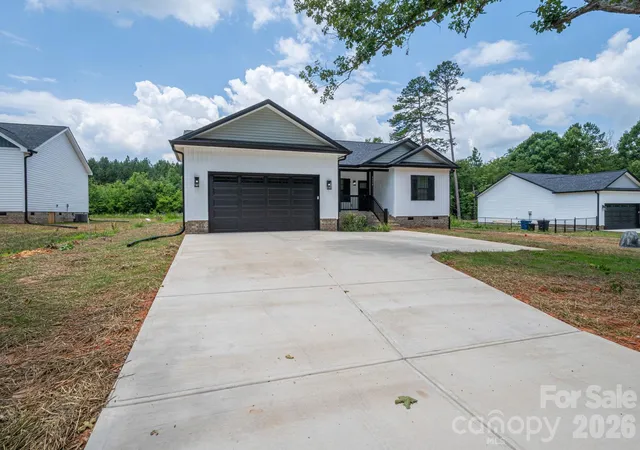 Photo 3 of Single family home for sale at 2474 Shoal Rd, Crouse, NC 28033 | MLS# 4398463 | Listing updated on 2026-09-29