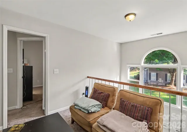 Photo 3 of Townhouse for sale at 8606 Fox Chase Ln, Charlotte, NC 28269 | MLS# 4398619 | Listing updated on 2026-10-09