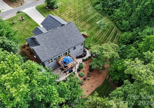 Photo 3 of Single family home for sale at 155 Wood Acre Dr, Mooresville, NC 28115 | MLS# 4398730 | Listing updated on 2026-10-16