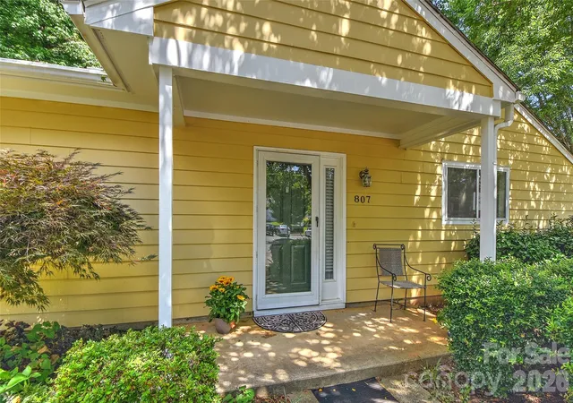 Photo 1 of Townhouse for sale at 807 Sardis Cvs Dr, Charlotte, NC 28270 | MLS# 4398749 | Listing updated on 2026-09-12