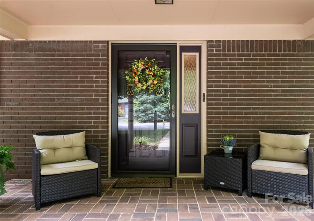 Photo 3 of Single family home for sale at 29 Jean Dr, Asheville, NC 28803 | MLS# 4398756 | Listing updated on 2026-09-11