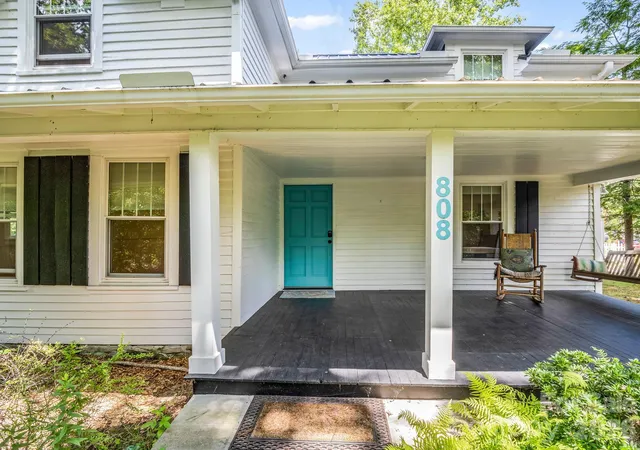 Photo 3 of Single family home for sale at 808 Montreat Rd, Black Mountain, NC 28711 | MLS# 4398814 | Listing updated on 2026-09-14
