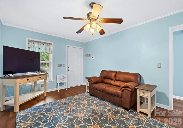 Photo 4 of Single family home for sale at 41 Wilmington St, Asheville, NC 28806 | MLS# 4399060 | Listing updated on 2026-10-07