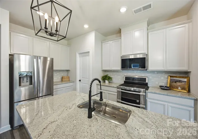 Photo 4 of Single family home for sale at 5110 Turtle Crk Dr, Denver, NC 28037 | MLS# 4399103 | Listing updated on 2026-10-02