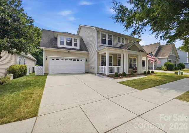Photo 4 of Single family home for sale at 13406 Centennial Cmns Pkwy, Huntersville, NC 28078 | MLS# 4399839 | Listing updated on 2026-09-25
