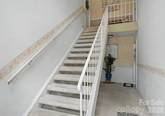 Listing Photo 4 - Condo for sale in building located at 1765 Haywood Manor Rd, Hendersonville, NC 28791 - Unit #D