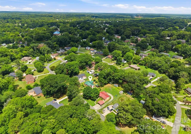 Photo 3 of Single family home for sale at 307 Dutchman Ave, Mount Holly, NC 28120 | MLS# 4400001 | Listing updated on 2026-09-25