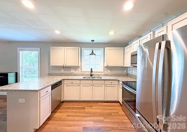 Photo 1 of Single family home for sale at 521 Johnson St, Chester, SC 29706 | MLS# 4400310 | Listing updated on 2026-10-01
