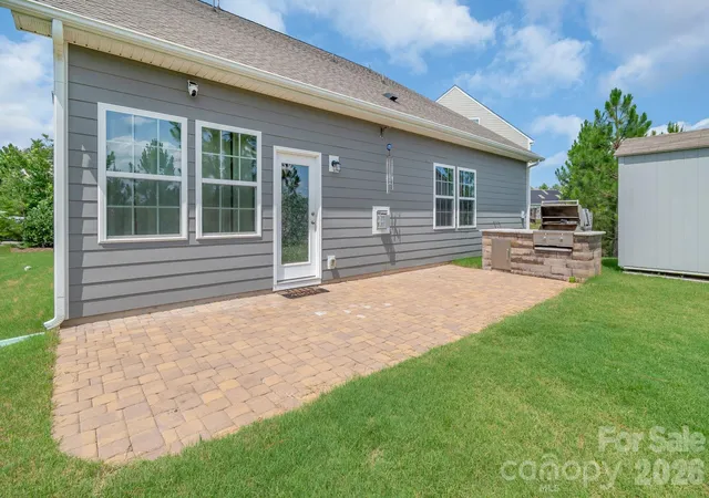 Photo 4 of Single family home for sale at 17713 Yarwill Ct, Charlotte, NC 28278 | MLS# 4400457 | Listing updated on 2026-10-29