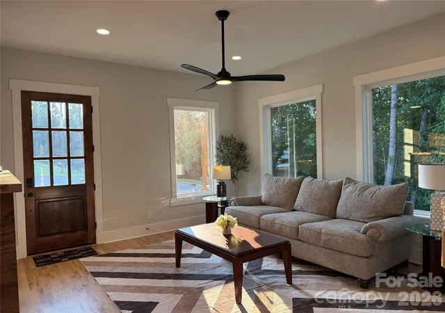 Photo 3 of Single family home for sale at 2334 Eagle Glen Ct, Gastonia, NC 28056 | MLS# 4400481 | Listing updated on 2026-09-15