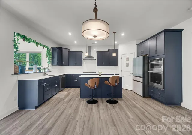 Photo 3 of Single family home for sale at 14314 Aikenwood Dr, Charlotte, NC 28278 | MLS# 4400832 | Listing updated on 2026-09-15