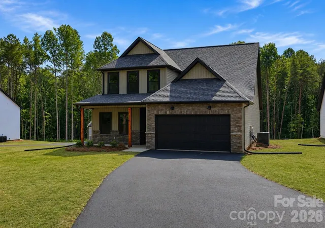 Photo 2 of Single family home for sale at 335 Lake Farm Dr, Salisbury, NC 28146 | MLS# 4401369 | Listing updated on 2026-09-08