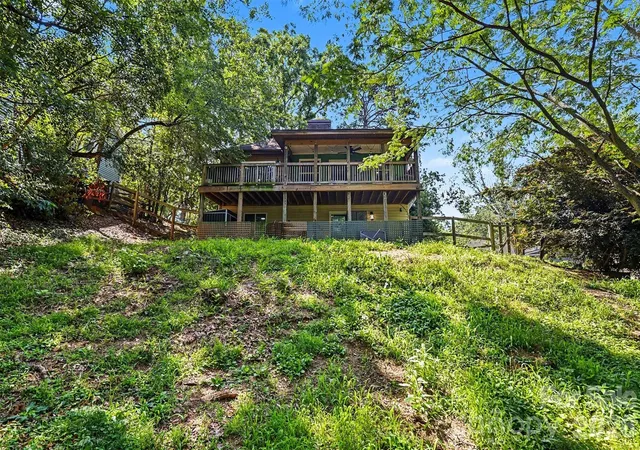 Photo 1 of Single family home for sale at 16033 Samoa Ct, Fort Mill, SC 29708 | MLS# 4401395 | Listing updated on 2026-09-15