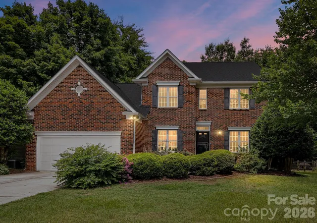 Photo 1 of Single family home for sale at 8505 Tintinhull Ln, Waxhaw, NC 28173 | MLS# 4401484 | Listing updated on 2026-09-15