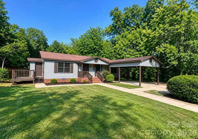 Photo 1 of Single family home for sale at 115 E Geroid St, Salisbury, NC 28144 | MLS# 4401620 | Listing updated on 2026-09-13