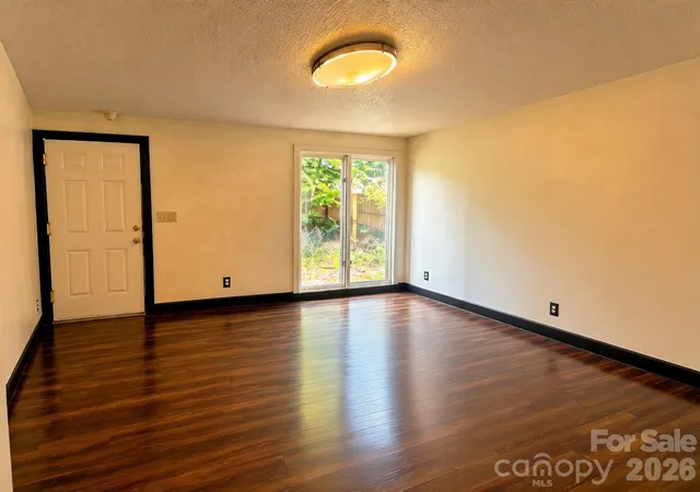 Photo 3 of Single family home for sale at 115 E Geroid St, Salisbury, NC 28144 | MLS# 4401620 | Listing updated on 2026-09-13