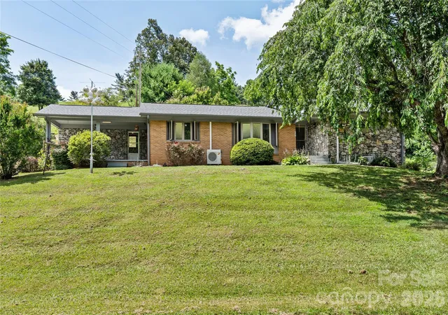 Photo 2 of Single family home for sale at 737 Tillery Branch Rd, Marshall, NC 28753 | MLS# 4401632 | Listing updated on 2026-09-14