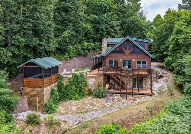 Photo 3 of Single family home for sale at 1411 Wolf Pen Rd, Old Fort, NC 28762 | MLS# 4401767 | Listing updated on 2026-09-10