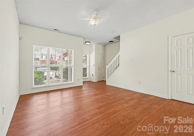 Listing Photo 4 - Condo for sale in building located at 6414 Mallard Vw Ln, Charlotte, NC 28269