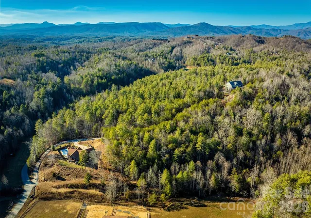 Photo 3 of Single family home for sale at 1510 Royal Ln, Lenoir, NC 28645 | MLS# 4401984 | Listing updated on 2026-09-15