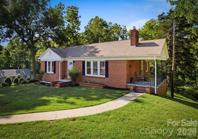 Photo 1 of Single family home for sale at 114 Harris Dr, Morganton, NC 28655 | MLS# 4402100 | Listing updated on 2026-09-13