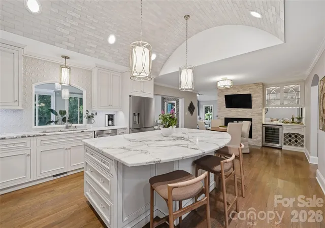 Photo 2 of Single family home for sale at 5023 Gorham Dr, Charlotte, NC 28226 | MLS# 4402221 | Listing updated on 2026-09-26