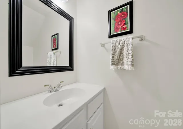 Photo 3 of Townhouse for sale at 3030 Castleberry Ct, Charlotte, NC 28209 | MLS# 4402295 | Listing updated on 2026-10-12