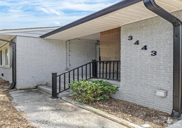 Photo 3 of Single family home for sale at 3443 Airlie St, Charlotte, NC 28205 | MLS# 4402296 | Listing updated on 2026-10-05