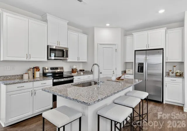 Photo 1 of Sale Pending at 400 Silver Birch Ct, Shelby, NC 28152 | MLS# 4402317 | Listing updated on 2026-09-15