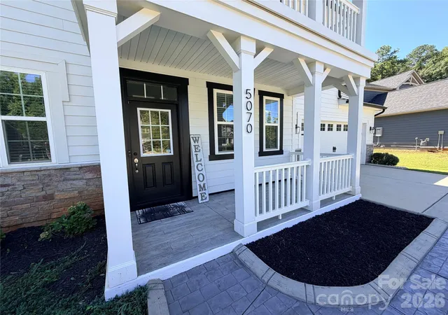 Photo 3 of Single family home for sale at 5070 Watersail Way, Clover, SC 29710 | MLS# 4402512 | Listing updated on 2026-10-15