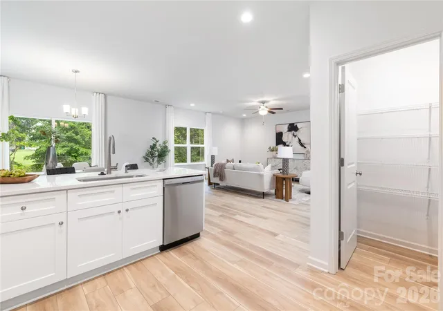 Photo 2 of Single family home for sale at 9532 Misenheimer Rd, Charlotte, NC 28215 | MLS# 4402557 | Listing updated on 2026-09-09